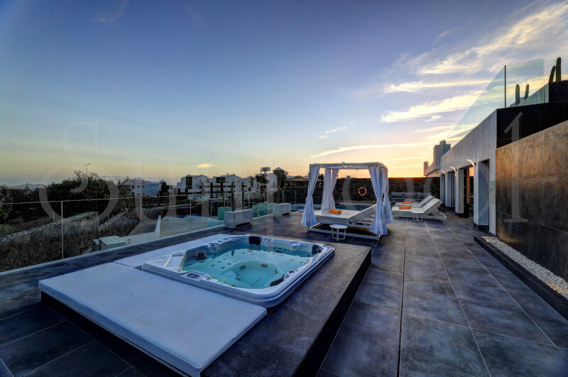 Villa Infinity - villas in lanzarote to rent