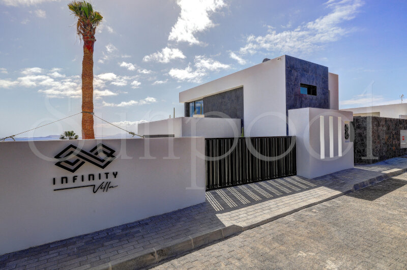 Villa Infinity - villa for rent lanzarote