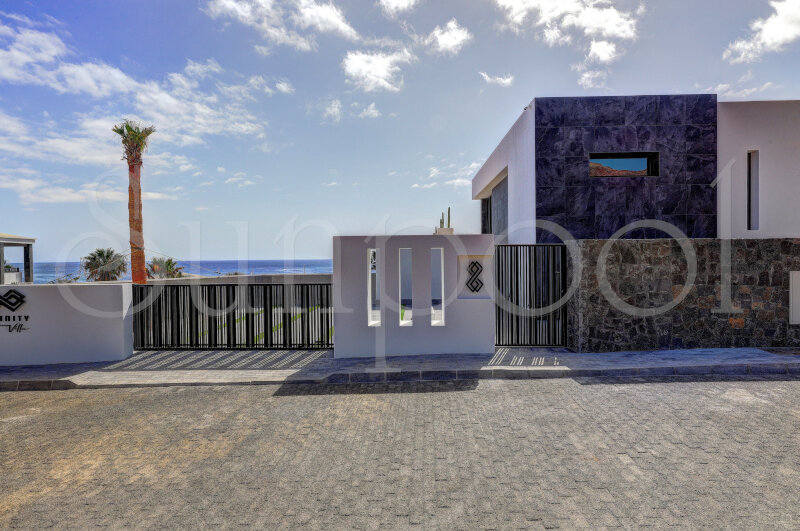 Villa Infinity - villa holidays lanzarote