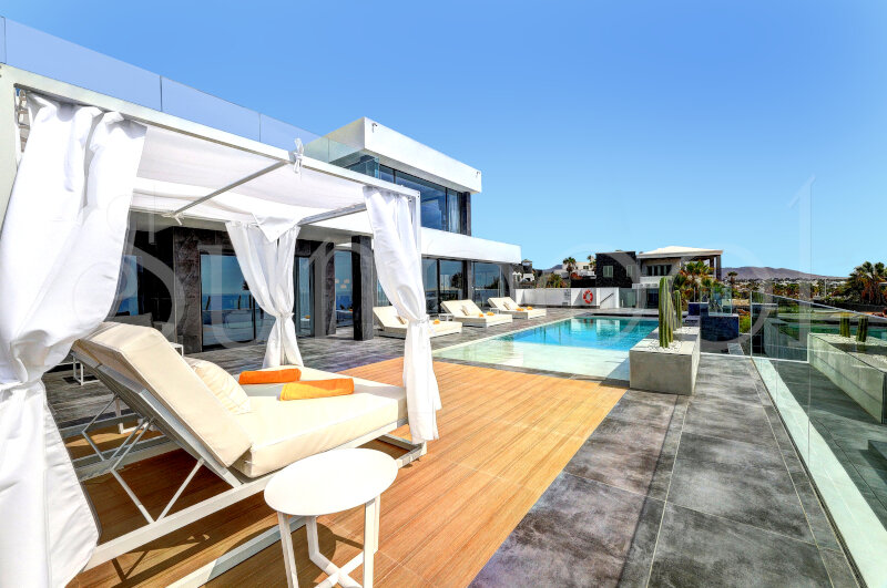 Villa Infinity - villas in lanzarote for rent
